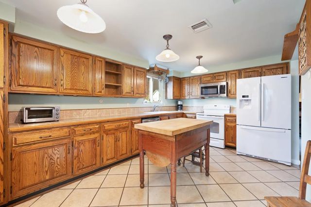 2737 Tierra Grande Cir, Sacramento, CA 95827