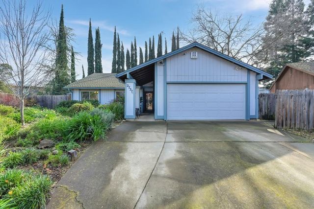 2737 Tierra Grande Cir, Sacramento, CA 95827