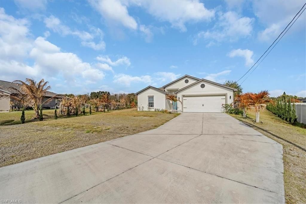 828 Youngreen DR, FORT MYERS, FL 33913 — exterior