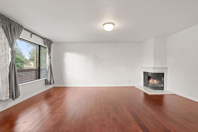 1227 Woodside Road 2, Redwood City, CA 94061