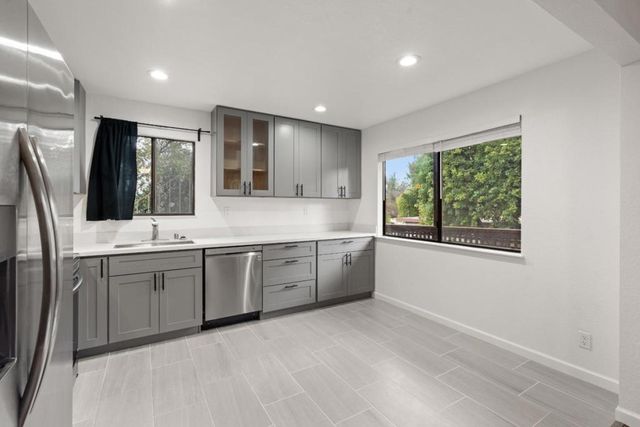 1227 Woodside Road 2, Redwood City, CA 94061