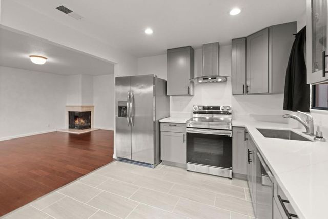 1227 Woodside Road 2, Redwood City, CA 94061