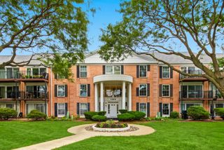 5300 Carriage Way Drive 107, Rolling Meadows, IL 60008