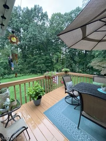 6 Malibu Dr, Sparta Twp., NJ 07871