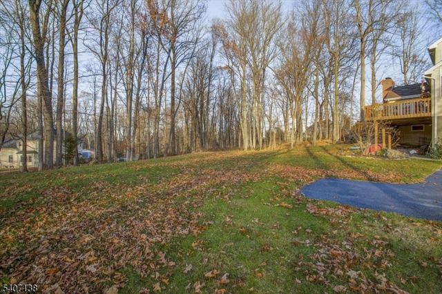 6 Malibu Dr, Sparta Twp., NJ 07871