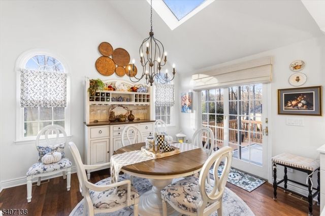 6 Malibu Dr, Sparta Twp., NJ 07871