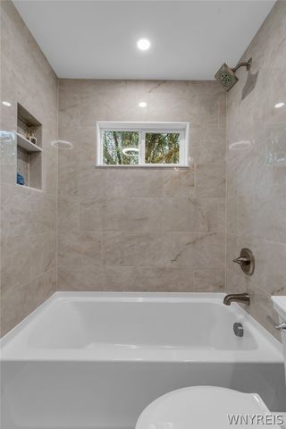 4584 Buckingham Lane, Hamburg, NY 14075