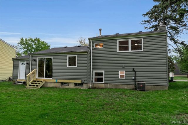 4584 Buckingham Lane, Hamburg, NY 14075