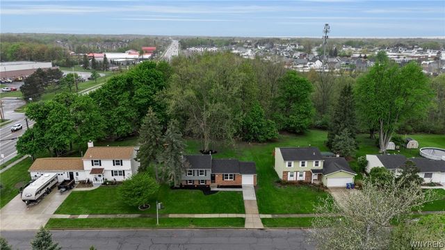 4584 Buckingham Lane, Hamburg, NY 14075