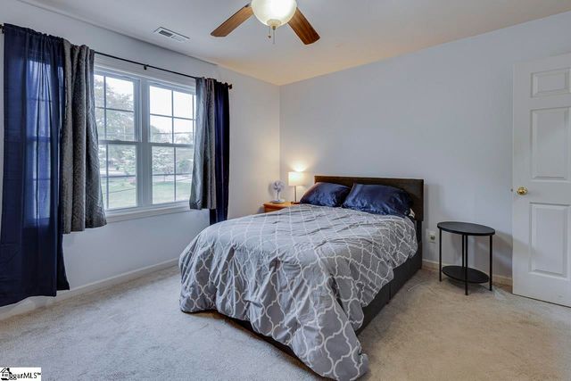 1122 E Lee Road, Taylors, SC 29687