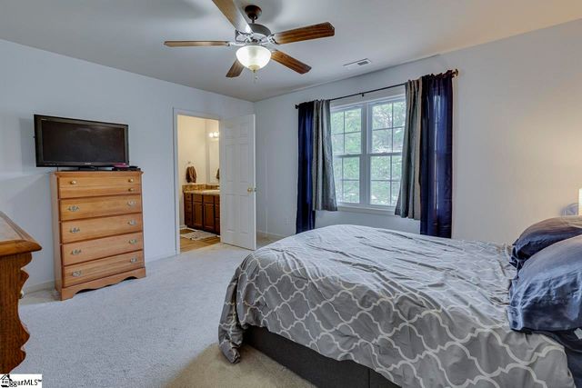 1122 E Lee Road, Taylors, SC 29687