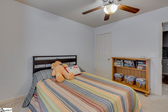 1122 E Lee Road, Taylors, SC 29687