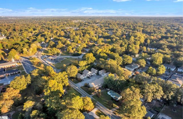 1122 E Lee Road, Taylors, SC 29687