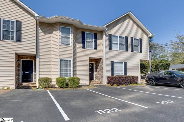 1122 E Lee Road, Taylors, SC 29687