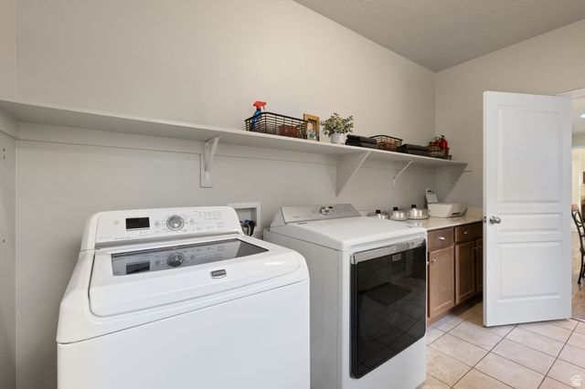11256 S CHICORY LN, South Jordan, UT 84009
