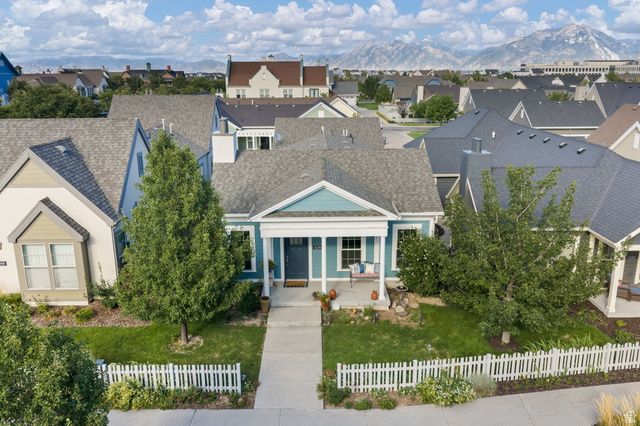 11256 S CHICORY LN, South Jordan, UT 84009