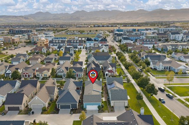 11256 S CHICORY LN, South Jordan, UT 84009