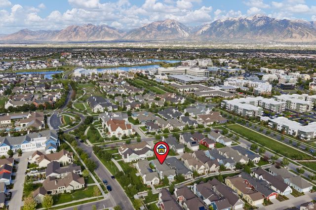 11256 S CHICORY LN, South Jordan, UT 84009