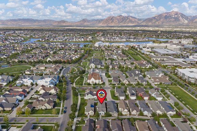 11256 S CHICORY LN, South Jordan, UT 84009
