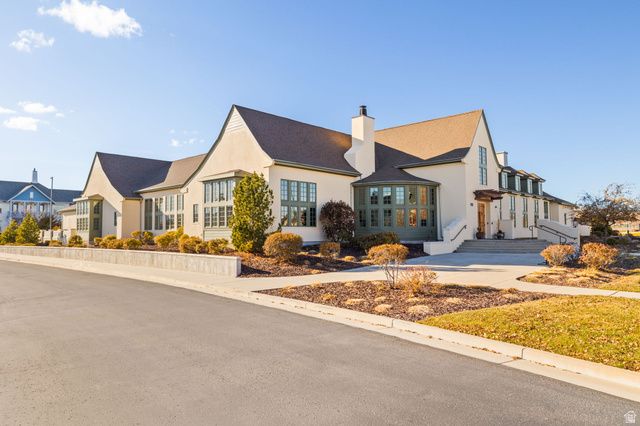 11256 S CHICORY LN, South Jordan, UT 84009