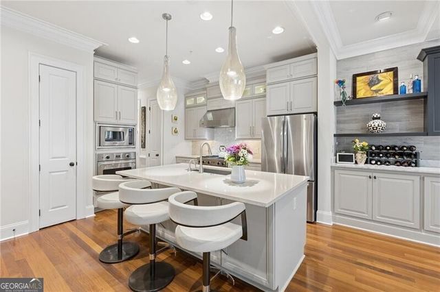 706 Creekgarden Court, Atlanta, GA 30339