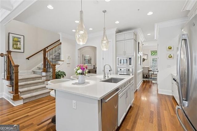 706 Creekgarden Court, Atlanta, GA 30339