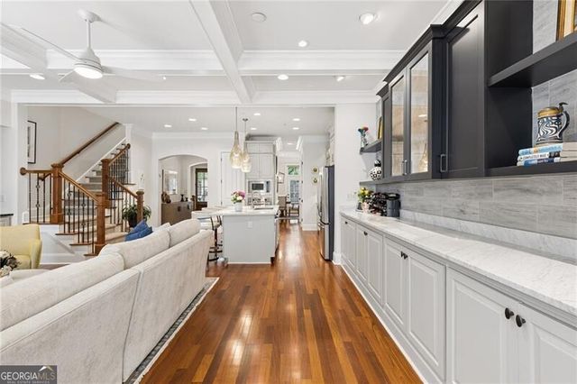 706 Creekgarden Court, Atlanta, GA 30339