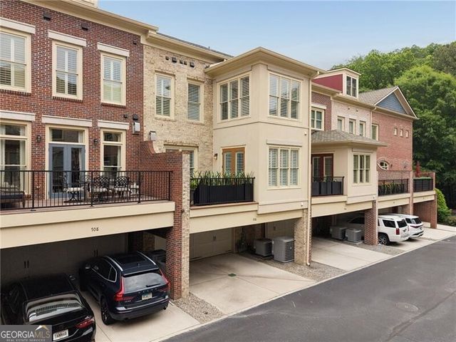 706 Creekgarden Court, Atlanta, GA 30339