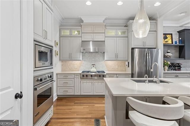 706 Creekgarden Court, Atlanta, GA 30339