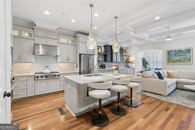 706 Creekgarden Court, Atlanta, GA 30339