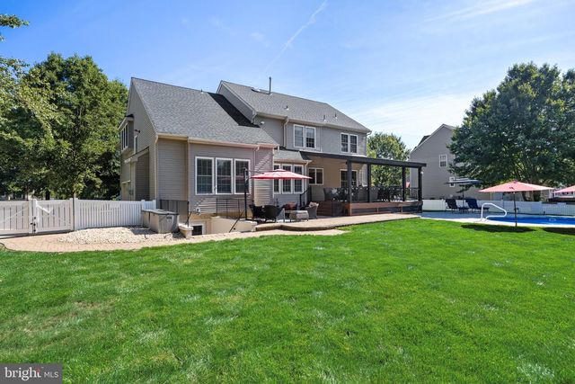 22 SHAMROCK RD, Lumberton, NJ 08048