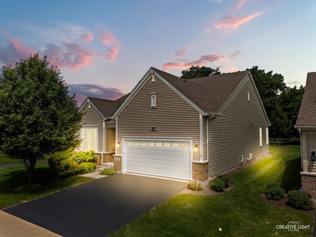 3923 Chesapeake Lane, Naperville, IL 60564