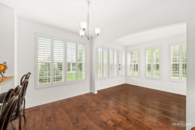 3923 Chesapeake Lane, Naperville, IL 60564