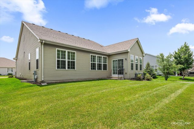 3923 Chesapeake Lane, Naperville, IL 60564