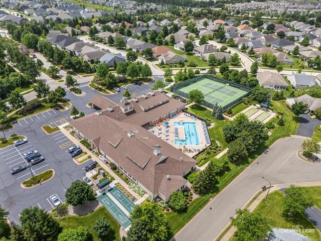 3923 Chesapeake Lane, Naperville, IL 60564