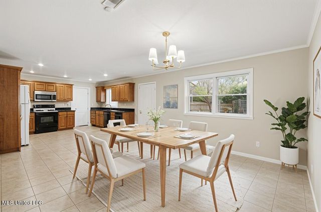 202 Ravens Court, Ocean Springs, MS 39564