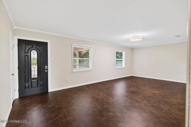 202 Ravens Court, Ocean Springs, MS 39564