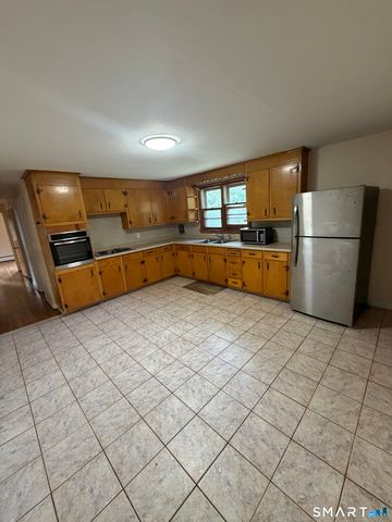 33 Franklin Street 2ND FLOOR, Middletown, CT 06457