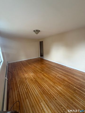 33 Franklin Street 2ND FLOOR, Middletown, CT 06457