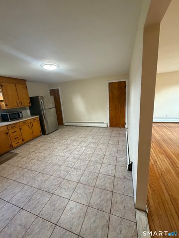 33 Franklin Street 2ND FLOOR, Middletown, CT 06457