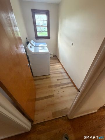 33 Franklin Street 2ND FLOOR, Middletown, CT 06457