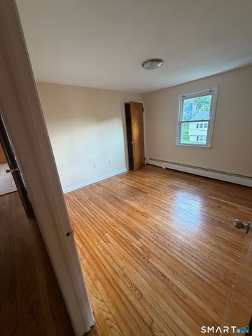 33 Franklin Street 2ND FLOOR, Middletown, CT 06457