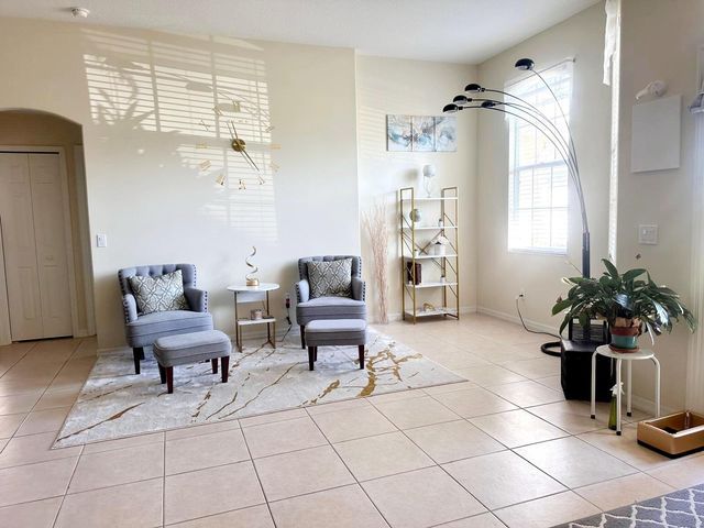 5180 NW Newark Lane NW, Port St Lucie, FL 34983