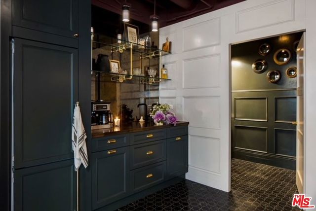 8075 W 3rd Street 304, Los Angeles, CA 90048