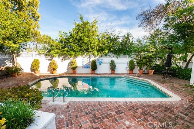 4950 Louise, Encino (los Angeles), CA 91316