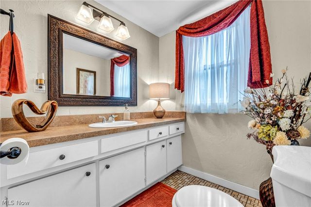 1957 Coltman Road, Cleveland, OH 44106