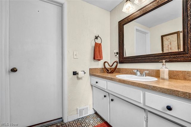 1957 Coltman Road, Cleveland, OH 44106