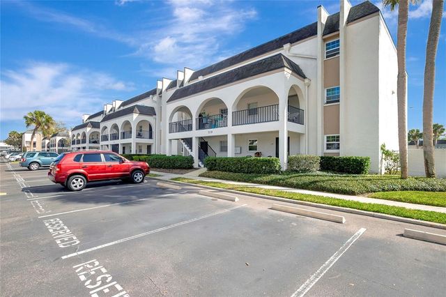 709 RUSSELL LANE C221, Brandon, FL 33510