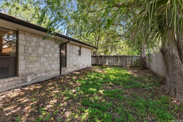 6215 Pine Needles, San Antonio, TX 78244