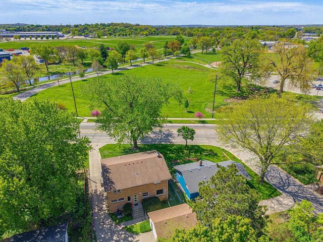 114 W Olin Avenue, Madison, WI 53715